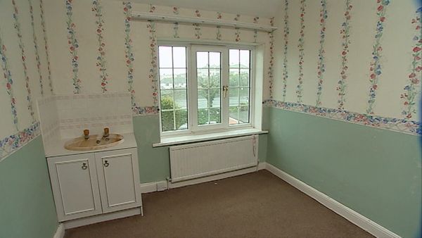 Homes Under The Hammer - Episode 2