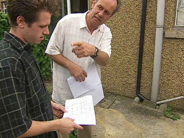 Homes Under The Hammer - Episode 41