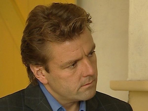 Homes Under The Hammer - Episode 16