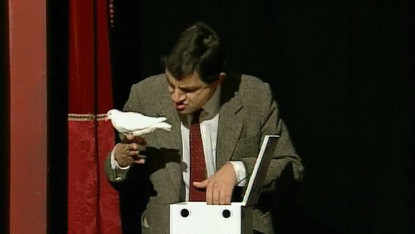 Mr. Bean - Mr. Bean Goes to Town