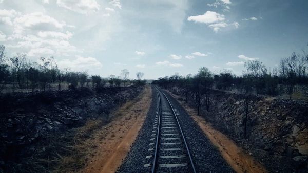 Supersize Structures - Traveling Big