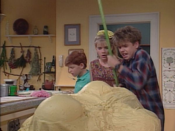Clarissa Explains It All - Clarissa Makes A Cake