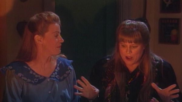 Clarissa Explains It All - Haunted House