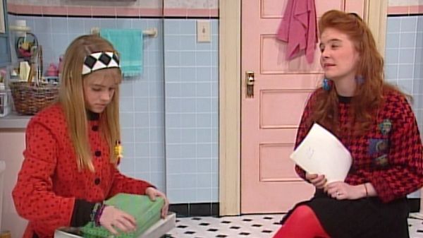 Clarissa Explains It All - School Picture