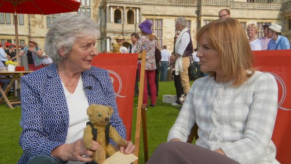 Antiques Roadshow UK - Holker Hall 2
