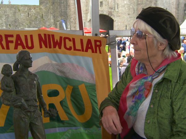 Antiques Roadshow UK - Pembroke Castle 1
