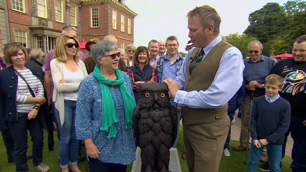 Antiques Roadshow UK - Hanbury Hall 2