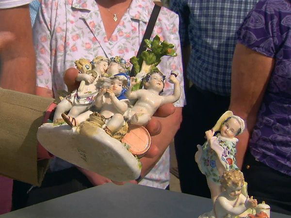 Antiques Roadshow UK - Chatham Historic Dockyard 1