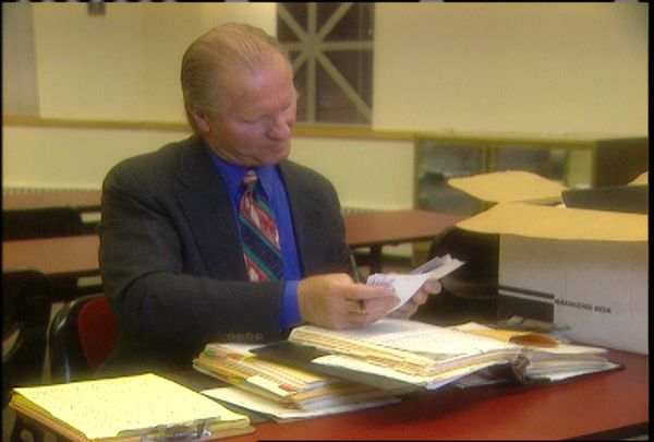 Cold Case Files Classic - Weepy-Voiced Killer/The Southside Rapist