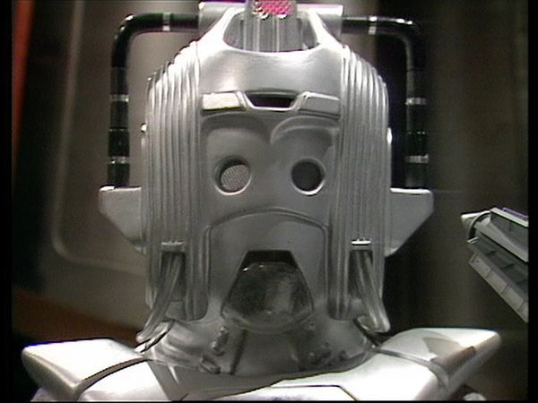 Doctor Who: Earthshock - Episode 2
