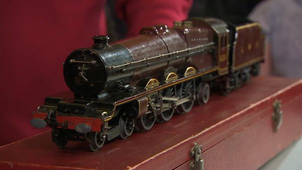 Antiques Roadshow UK - The Royal Hall Harrogate 1