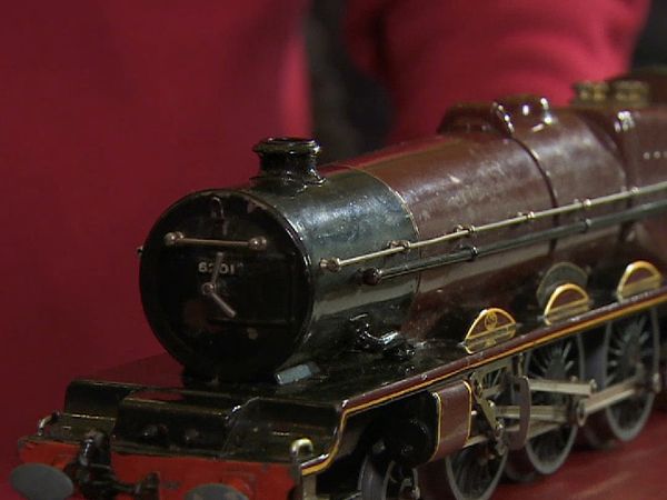 Antiques Roadshow UK - The Royal Hall Harrogate 1