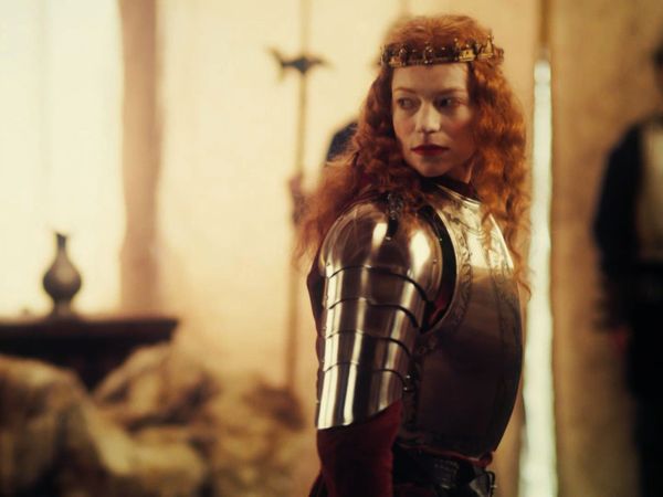 Women Who Made History - Queen Elizabeth