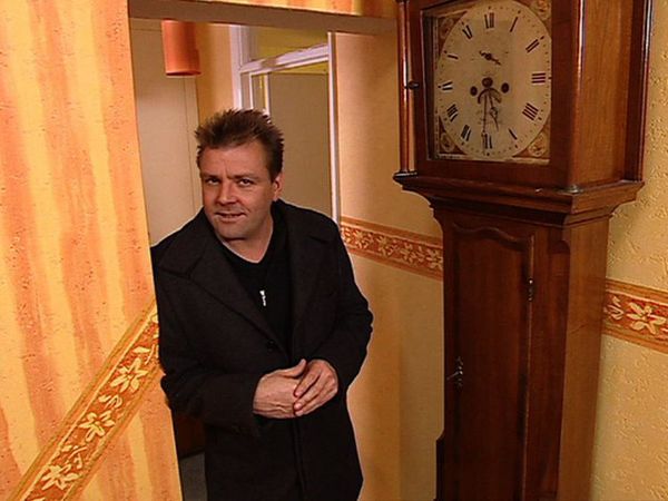 Homes Under The Hammer - Episode 9
