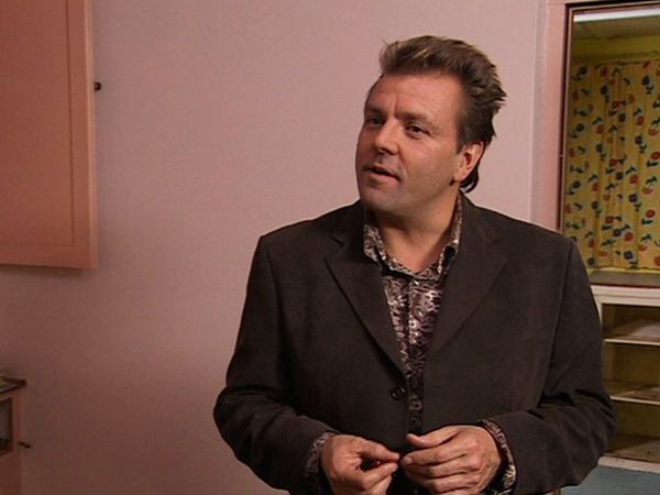 Homes Under The Hammer - Episode 17