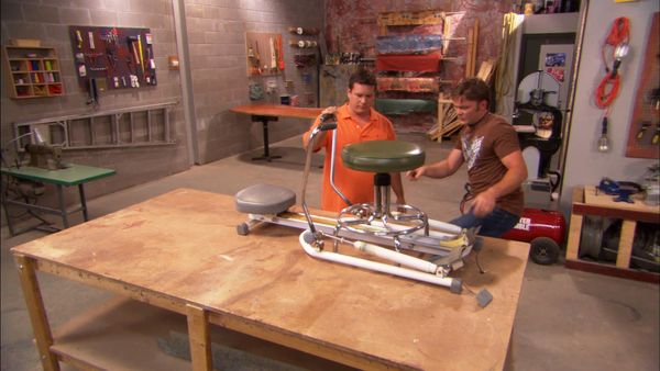 Junk Brothers - The Trunk & The Rowing Machine