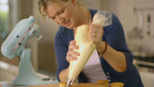 Rachel Allen's Cake Diaries - Rachel Allen's Cake Diaries