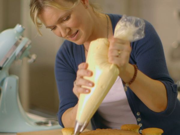 Rachel Allen's Cake Diaries - Rachel Allen's Cake Diaries