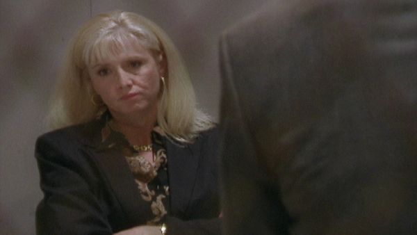 Los nuevos detectives - Misplaced Loyalty