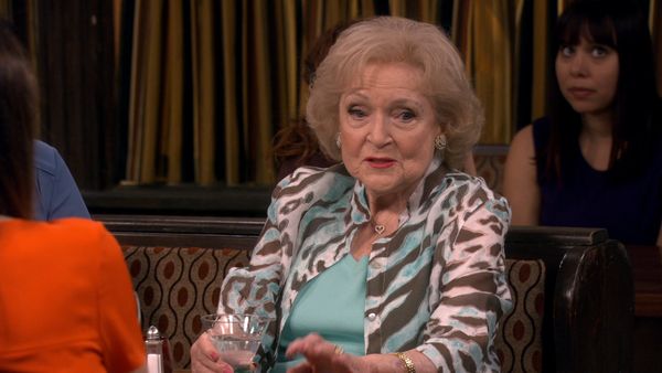 Hot in Cleveland - All About Elka