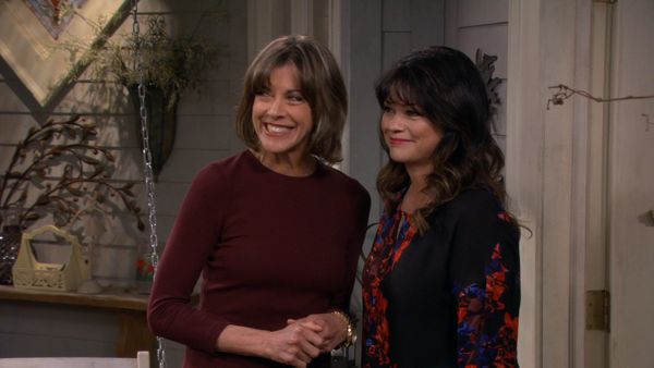 Hot in Cleveland - One Wedding and One Funeral