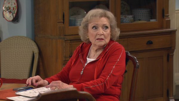 Hot in Cleveland - About a Joy
