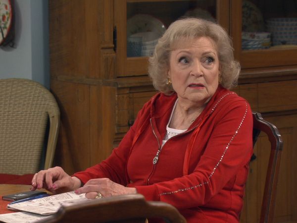 Hot in Cleveland - About a Joy