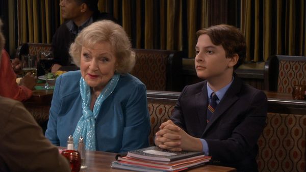 Hot in Cleveland - The Young and the Restless