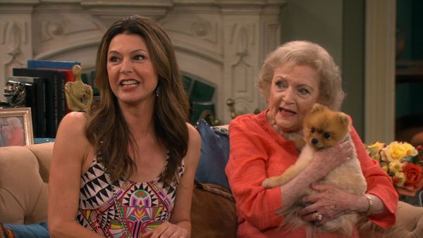 Hot in Cleveland - Comfort and Joy