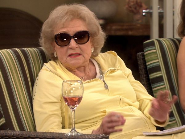Hot in Cleveland - Fear and Loathing in Los Angeles