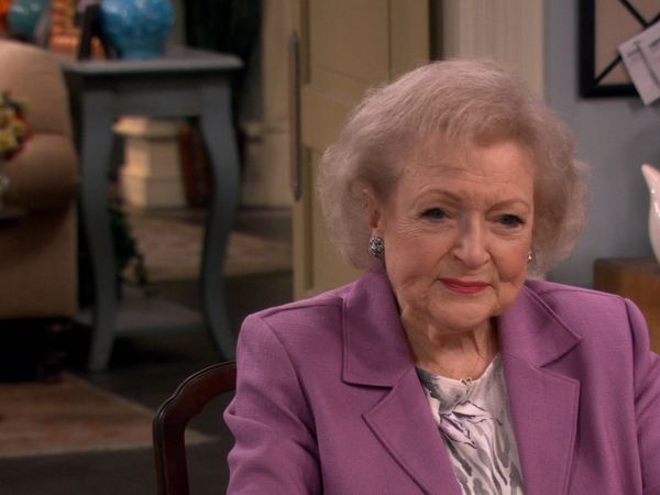 Hot in Cleveland - Mystery Date: Oscar Edition