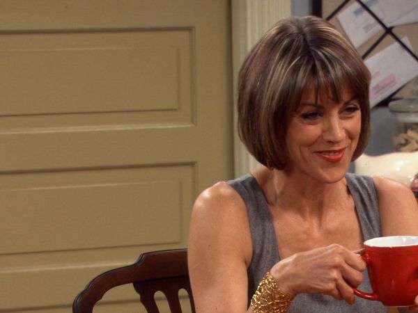 Hot in Cleveland - The Italian Job