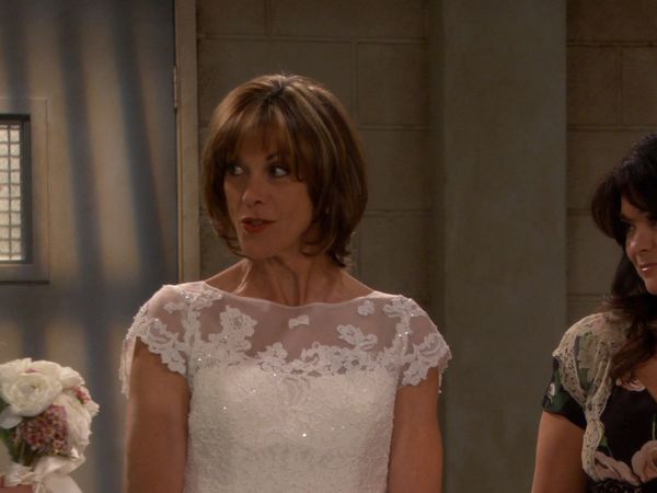 Hot in Cleveland - The Man That Got Away