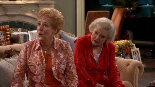 Hot in Cleveland - Corpse Bride