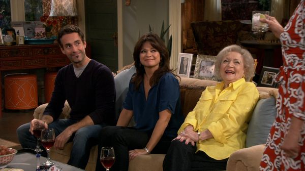 Hot in Cleveland - The Anger Games