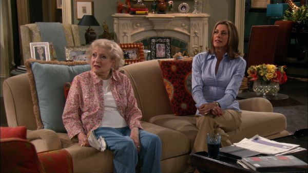 Hot in Cleveland - Cruel Shoes