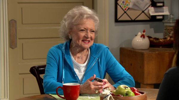 Hot in Cleveland - Indecent Proposals