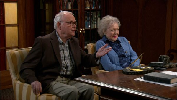 Hot in Cleveland - Bridezelka