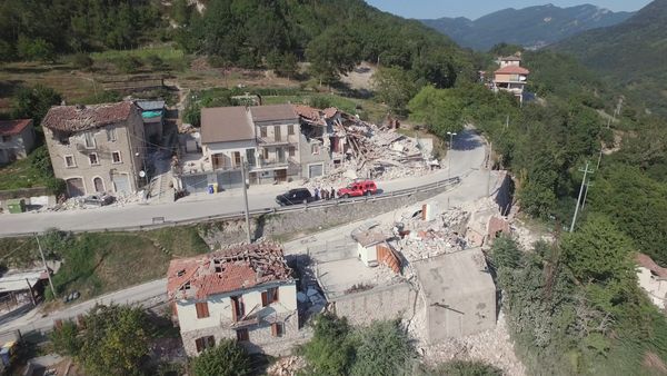 The Disaster Diaries - A Year of Floods and Fire (2016)