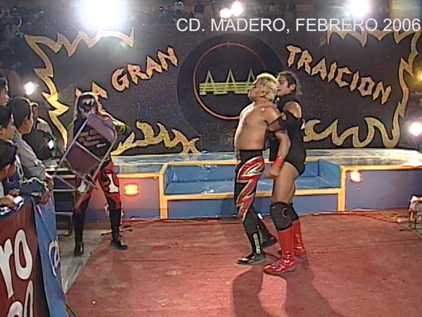 Lucha libre AAA - CD. MADERO