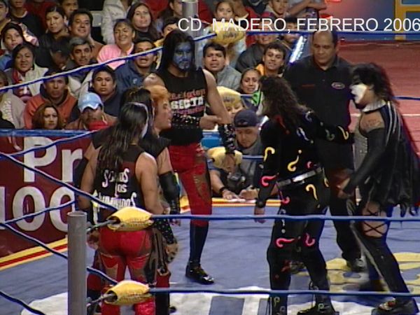 Lucha libre AAA - CD. MADERO