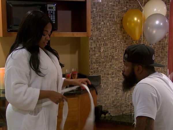 Black Ink Crew Chicago - Basic People Have Threesomes