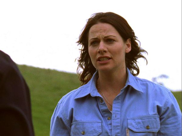 McLeod's Daughters - Deep Water