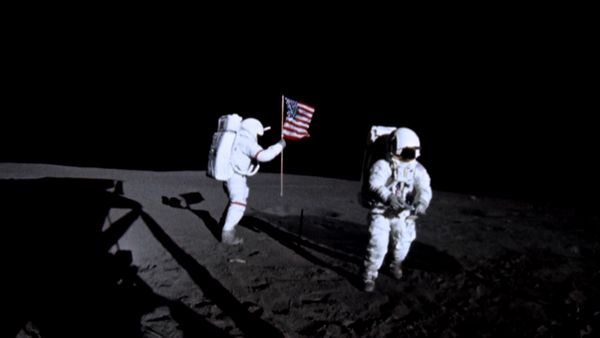 Xploration Outer Space - Journey to the Moon