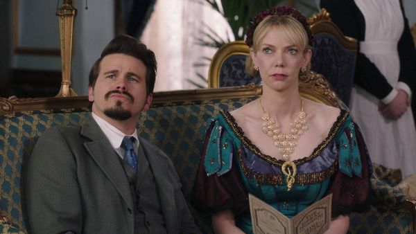 Another Period - Séance