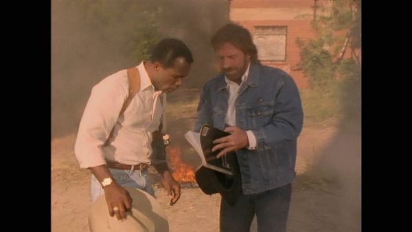 Walker, Texas Ranger - Blown Apart