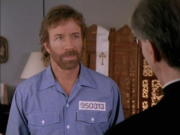 Walker, Texas Ranger - Break In
