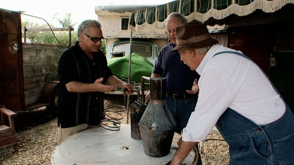 Storage Wars - The Old Spanish Standoff