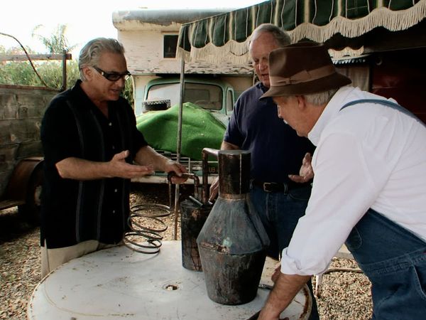 Storage Wars - The Old Spanish Standoff