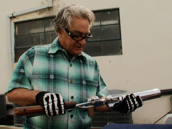 Storage Wars - All Guns To Port